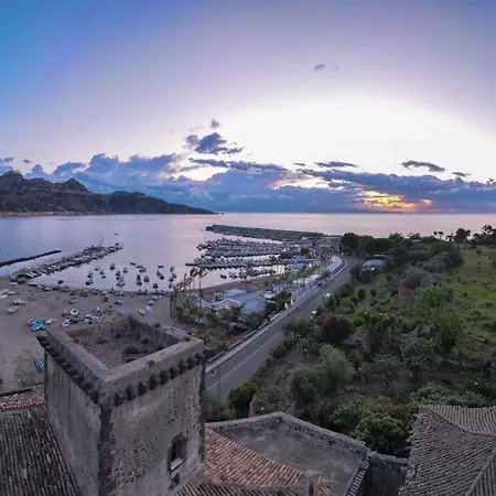 Janeta Panoramic Loft Apartmán Giardini Naxos