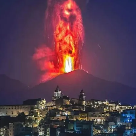 Janeta Panoramic Loft * Джардини-Наксос