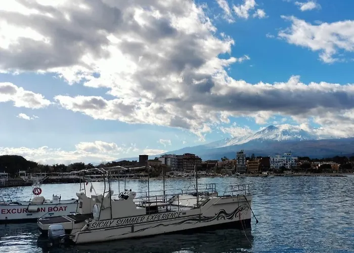 Janeta Panoramic Loft * Giardini-Naxos